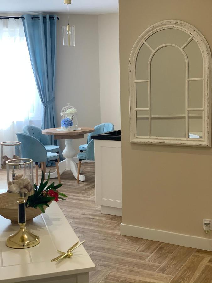 Apartamenty Kamienica Arte 1 Ustka Bagian luar foto